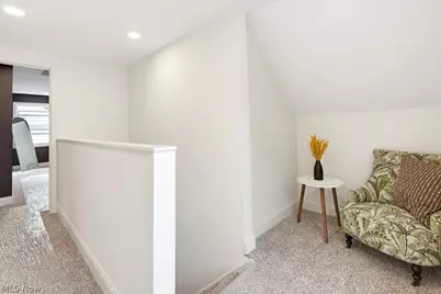 2246 Herbruck Avenue, Cuyahoga Falls, OH 44223 - Photo 21