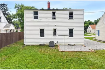 2246 Herbruck Avenue, Cuyahoga Falls, OH 44223 - Photo 31