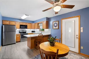 380 Naples Dr, Elyria, OH 44035 - Photo 13