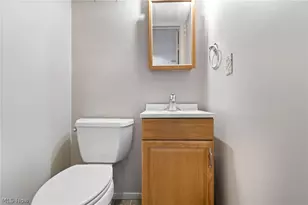 380 Naples Dr, Elyria, OH 44035 - Photo 17