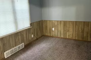 301 Potomac Ave, Youngstown, OH 44507 - Photo 3