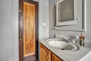 382 Madison Ave, Akron, OH 44320 - Photo 33