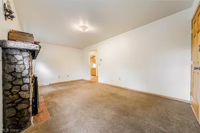 649 Sheffield Road, Sheffield Lake, OH 44054 - Photo 9