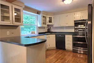 9900 Pebble Beach Cove, Aurora, OH 44202 - Photo 3