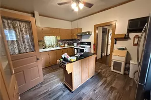 839 Locust St, Coshocton, OH 43812 - Photo 5