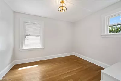 2096 Reveley Avenue, Oakwood, OH 44107 - Photo 23