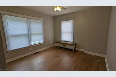 1411 Yale NW, Canton, OH 44703 - Photo 9