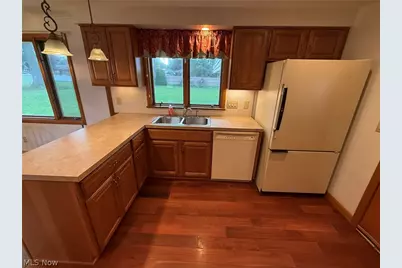 1104 S Broadway Street, New Philadelphia, OH 44663 - Photo 9