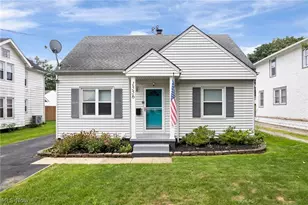 1556 Campbell St, Cuyahoga Falls, OH 44223 - Photo 1