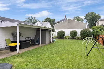 1556 Campbell Street, Cuyahoga Falls, OH 44223 - Photo 29
