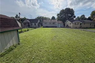 1992 Lisbon St, East Liverpool, OH 43920 - Photo 5