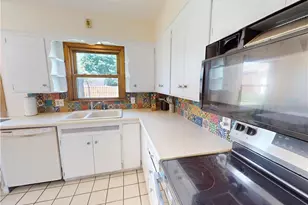 615 Edison St, Struthers, OH 44471 - Photo 7