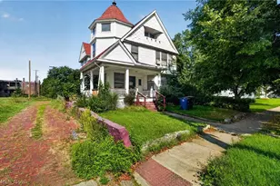 1434 E 82nd St, Loveland, OH 44103 - Photo 3