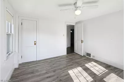 1078 Oakland Avenue, Akron, OH 44310 - Photo 23