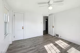 1078 Oakland Ave, Akron, OH 44310 - Photo 23