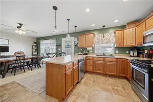 2137 Beechtree Dr, Uniontown, OH 44685 - Photo 17