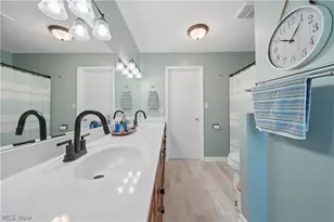 2137 Beechtree Dr, Uniontown, OH 44685 - Photo 25
