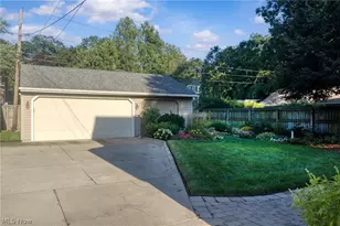 225 Melbourne Ave, Akron, OH 44313 - Photo 45