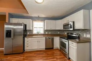 200 Weatherstone Ct, Copley, OH 44321 - Photo 13