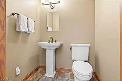 3199 Blake Road, Wadsworth, OH 44281 - Photo 15