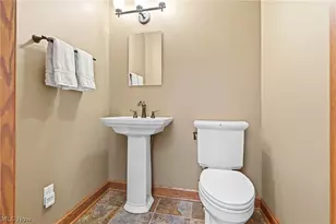 3199 Blake Rd, Wadsworth, OH 44281 - Photo 15
