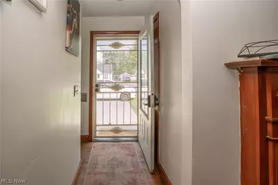 217 Whipple Avenue NW, Canton, OH 44708 - Photo 5