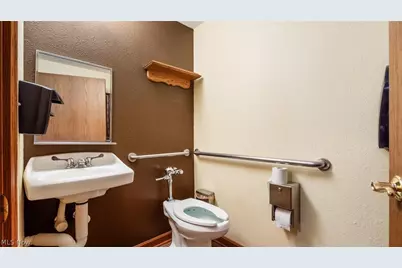 1215 Newark Road, Zanesville, OH 43701 - Photo 35