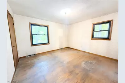 7130 Leroy Thompson Road, Thompson, OH 44086 - Photo 13