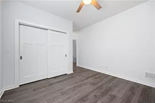 2059 W 34th Pl, Loveland, OH 44113 - Photo 19
