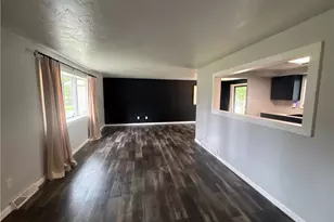 4173 Cambridge Ave, Lorain, OH 44053 - Photo 3