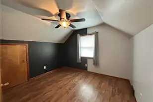 925 Oxford Blvd, Steubenville, OH 43952 - Photo 11