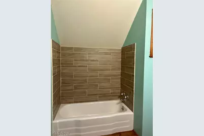 925 Oxford Boulevard, Steubenville, OH 43952 - Photo 13