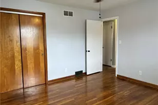 925 Oxford Blvd, Steubenville, OH 43952 - Photo 9