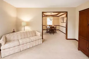 2975 Vincent Dr, Green Hills, OH 44131 - Photo 13