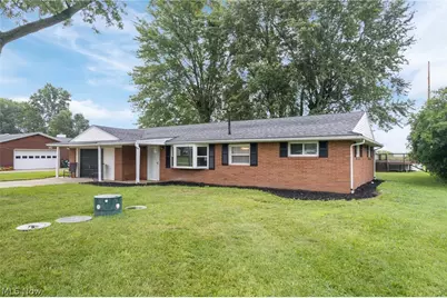 7660 Lakefield Street, Louisville, OH 44641 - Photo 33