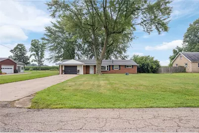 7660 Lakefield Street, Louisville, OH 44641 - Photo 1