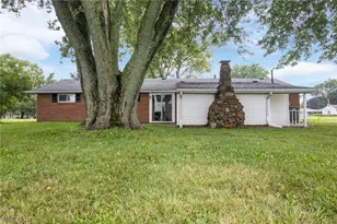 7660 Lakefield St, Louisville, OH 44641 - Photo 27