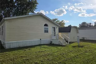 615 Sandpiper Dr SE, New Philadelphia, OH 44663 - Photo 3