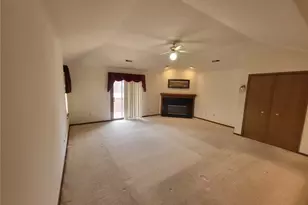 8671 Scenicview Dr, Grandview Heights, OH 44147 - Photo 3