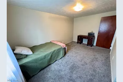 360 Trump Avenue NE, East Canton, OH 44730 - Photo 15
