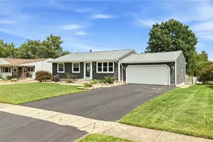 723 Dresden Dr, Hubbard, OH 44425 - Photo 33