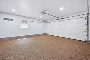 723 Dresden Dr, Hubbard, OH 44425 - Photo 25