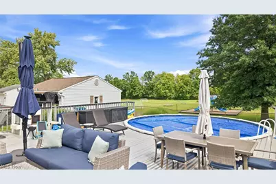 723 Dresden Drive, Hubbard, OH 44425 - Photo 27
