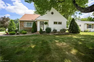 189 36th St SW, Barberton, OH 44203 - Photo 3