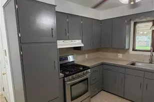 152 Fairdale Ave, Campbell, OH 44405 - Photo 9