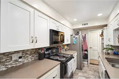 183 S Frank Boulevard, Akron, OH 44313 - Photo 5