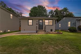 138 Thorlone Ave, Akron, OH 44312 - Photo 1