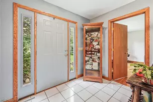 9945 Ginger Hill Rd, New Middletown, OH 44442 - Photo 5