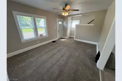 784 Rosamond Avenue, Akron, OH 44307 - Photo 7