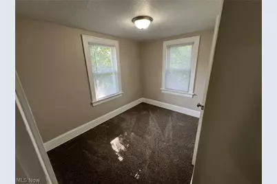 784 Rosamond Avenue, Akron, OH 44307 - Photo 17